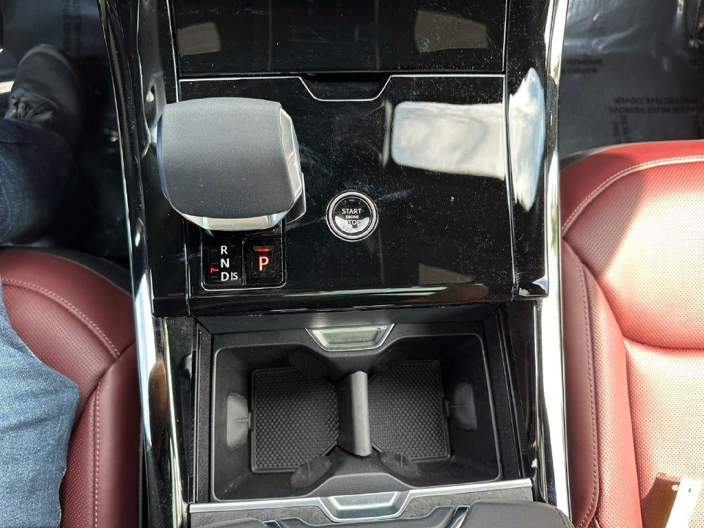 2025 Land Rover Range Rover Sport P530 Autobiography