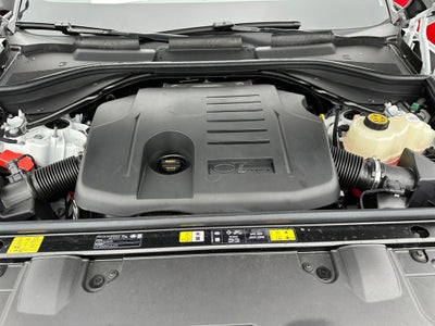 2025 Land Rover Range Rover P550e SE