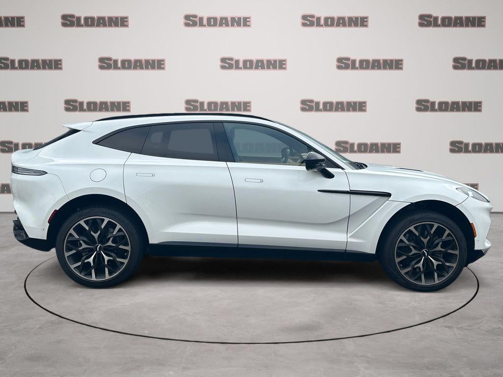 2021 Aston Martin DBX Base