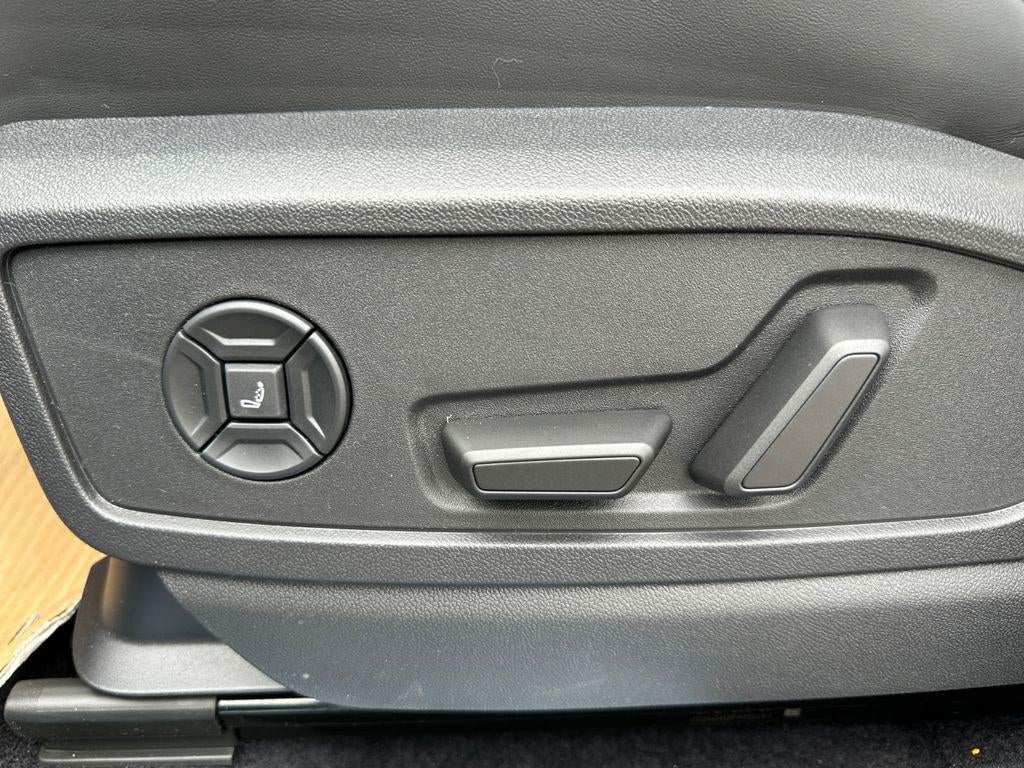 2026 Audi SQ5 Premium Plus TFSI quattro S tronic