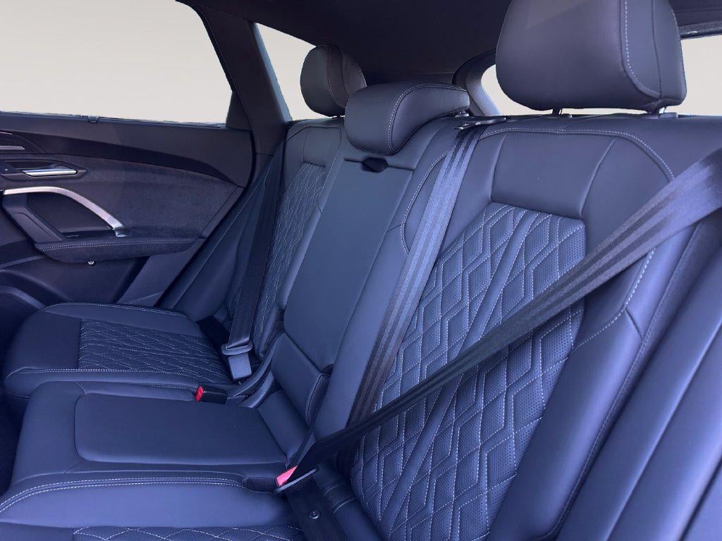 2026 Audi SQ5 Premium plus