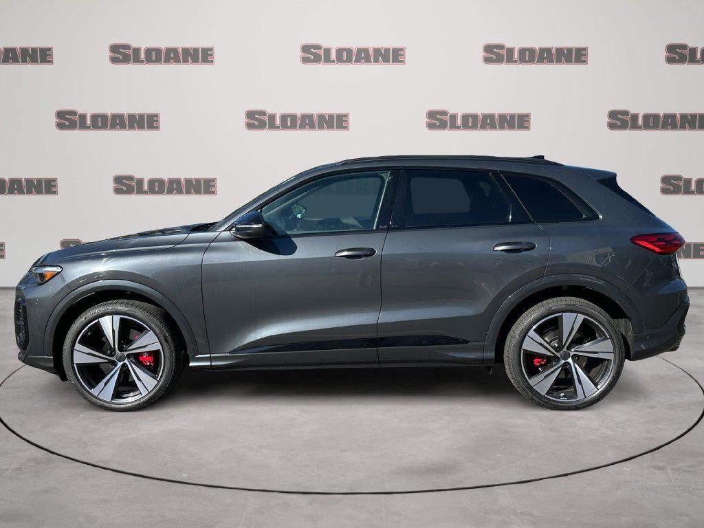 2026 Audi SQ5 Premium plus