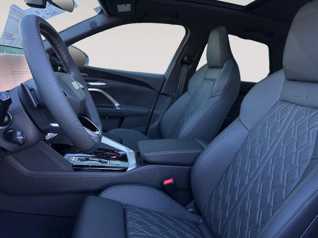 2026 Audi SQ5 Premium plus