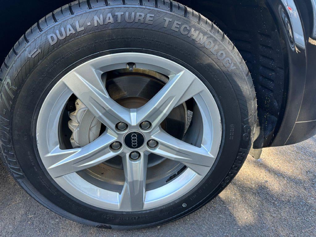 2024 Audi Q5 Premium 40 TFSI quattro S tronic