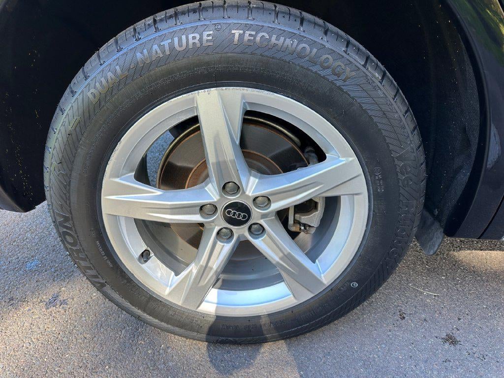 2024 Audi Q5 Premium 40 TFSI quattro S tronic
