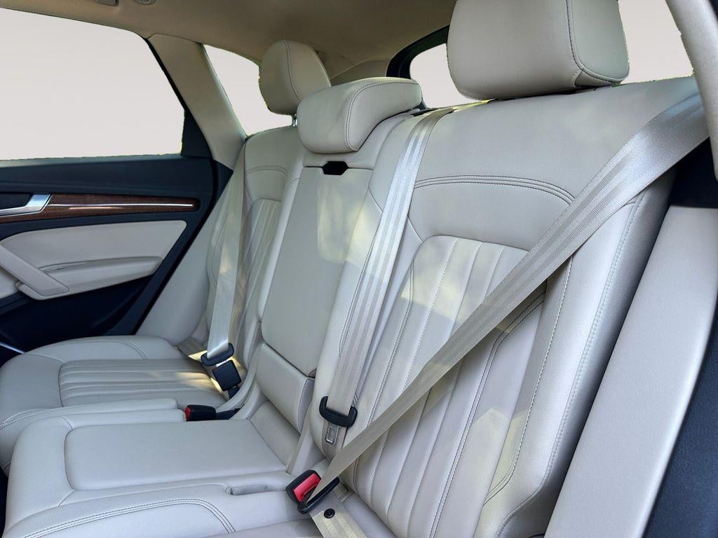 2023 Audi Q5 Premium 40 TFSI quattro S tronic