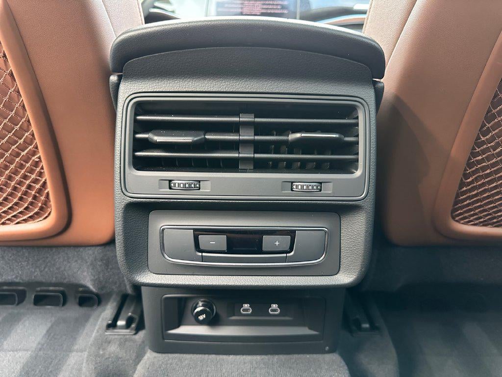2023 Audi Q7 Premium 45 TFSI quattro Tiptronic