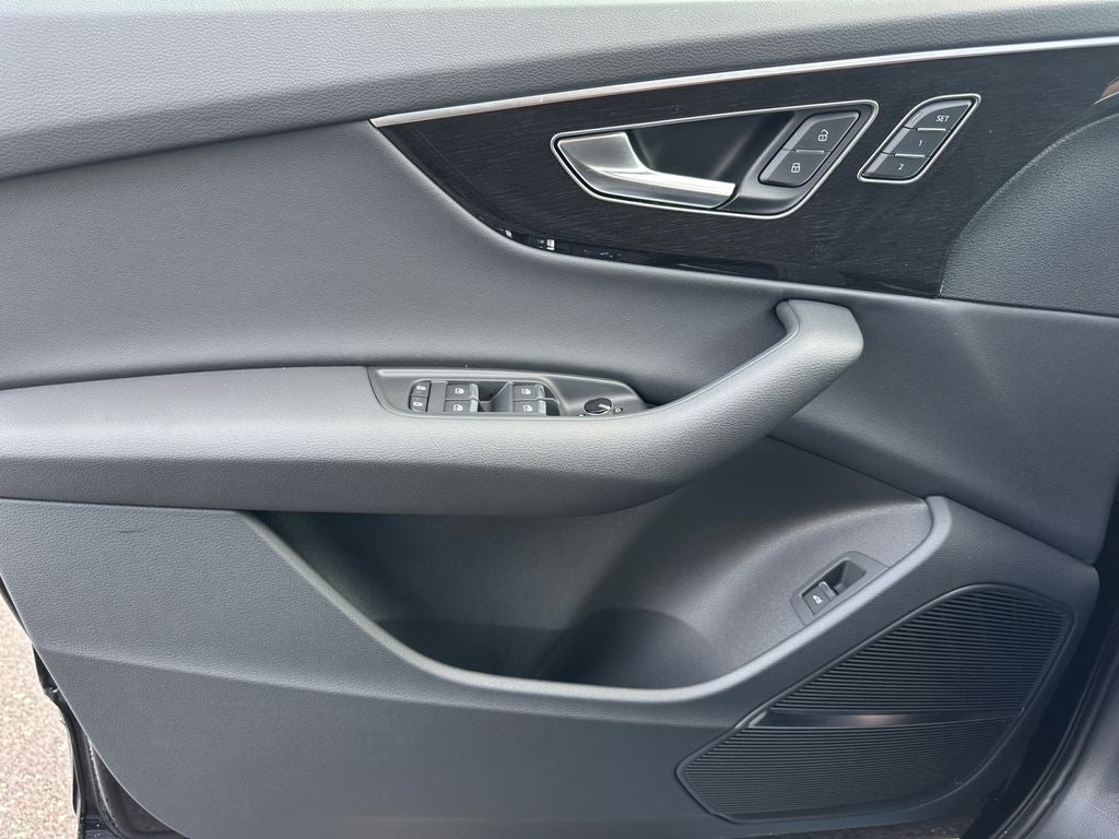 2026 Audi Q7 45 Premium quattro