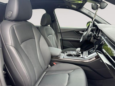 2026 Audi Q7 Premium