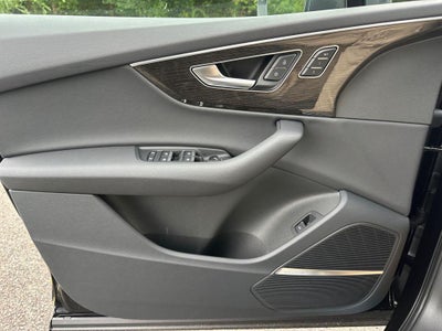 2026 Audi Q7 Premium