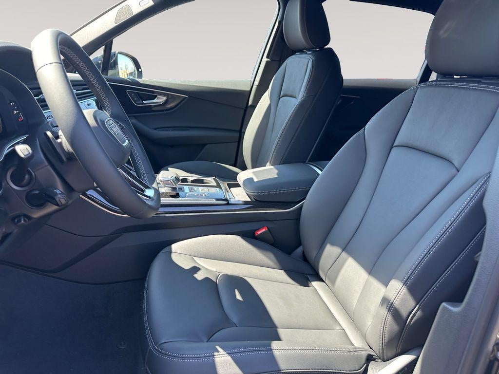 2026 Audi Q7 Premium