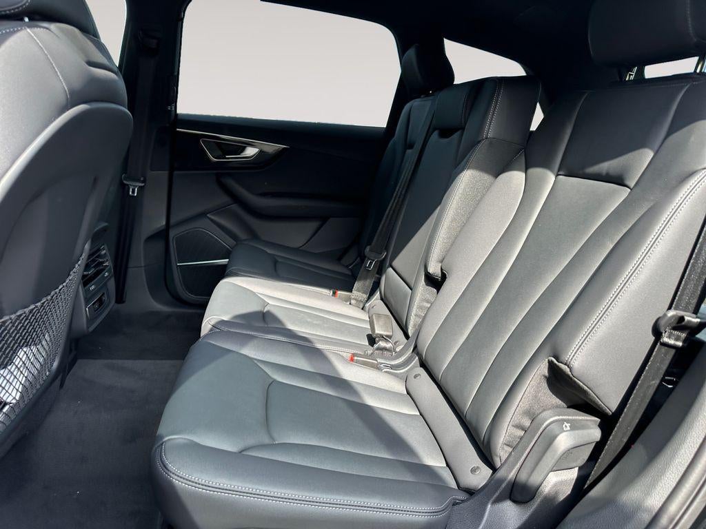 2026 Audi Q7 Premium