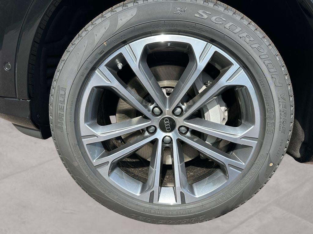 2026 Audi Q7 Premium