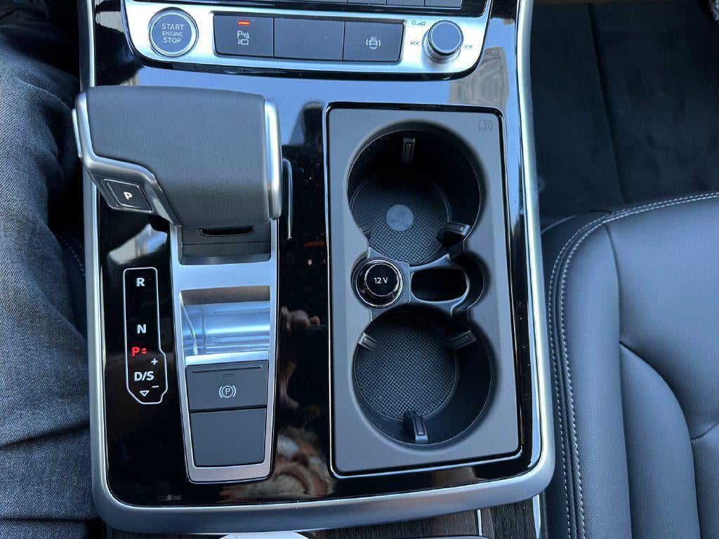 2026 Audi Q7 Premium