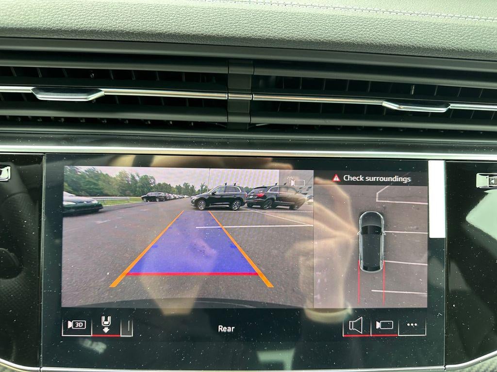2026 Audi SQ8 Premium Plus