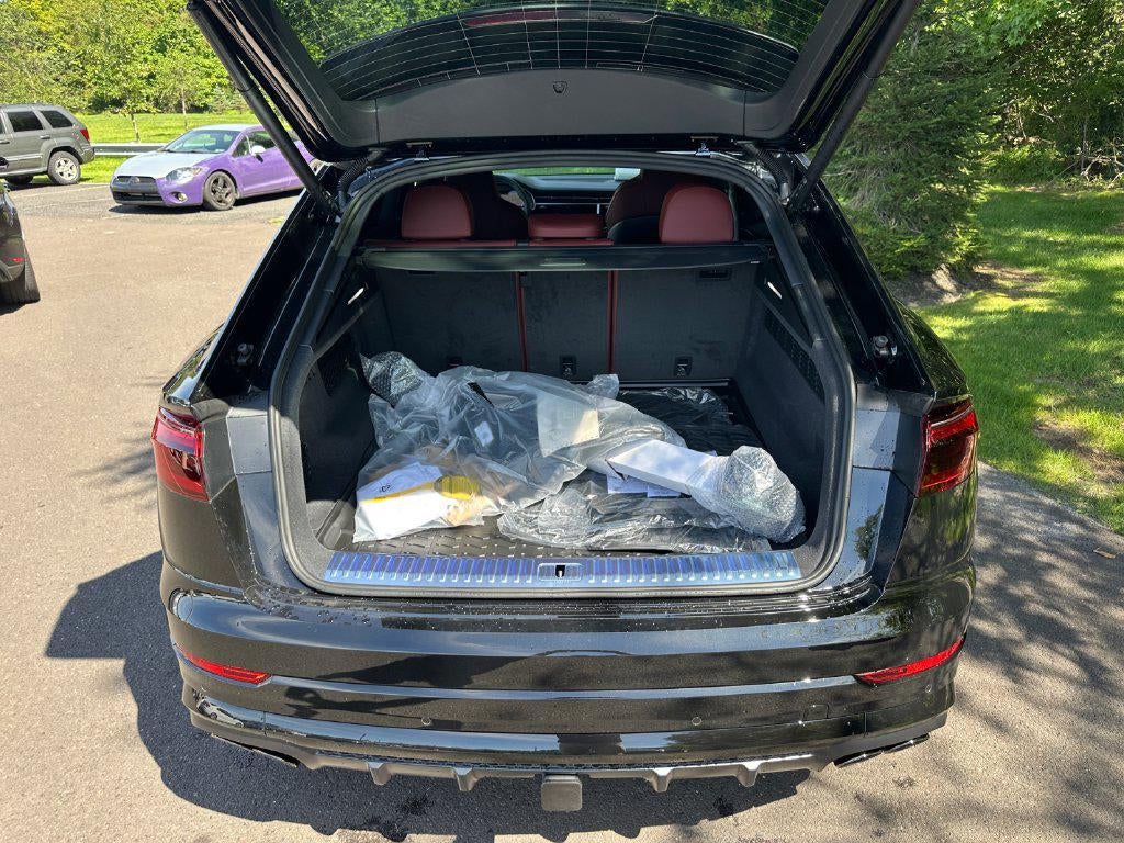 2027 Audi SQ8 Premium Plus