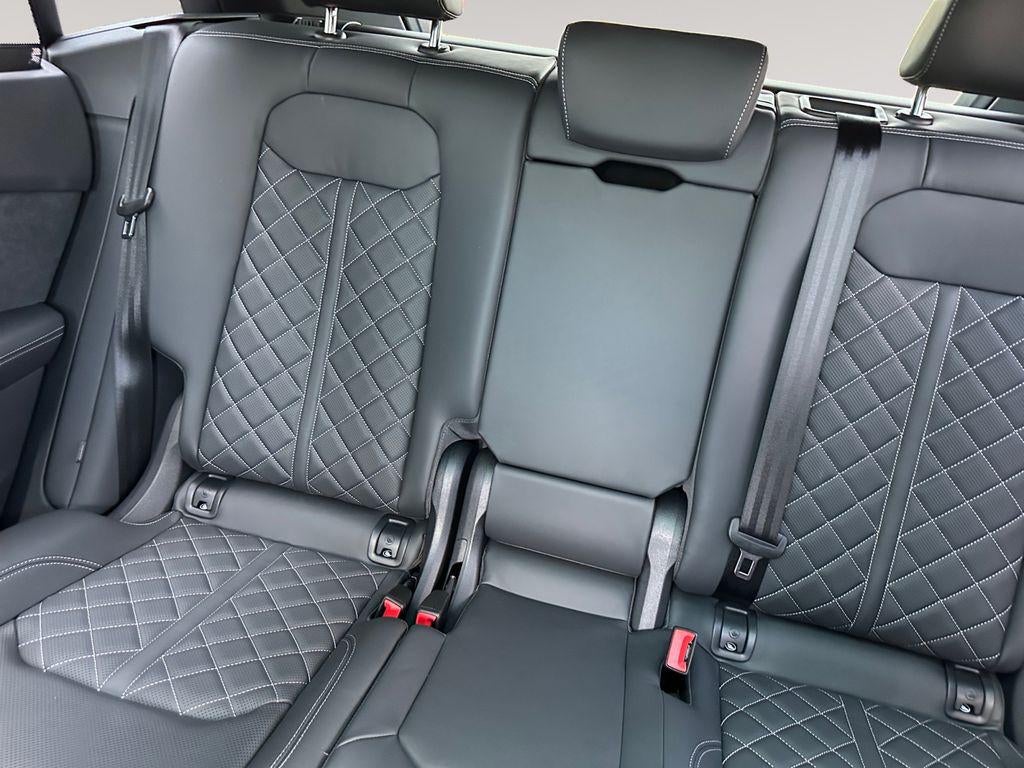 2026 Audi SQ8 Premium plus