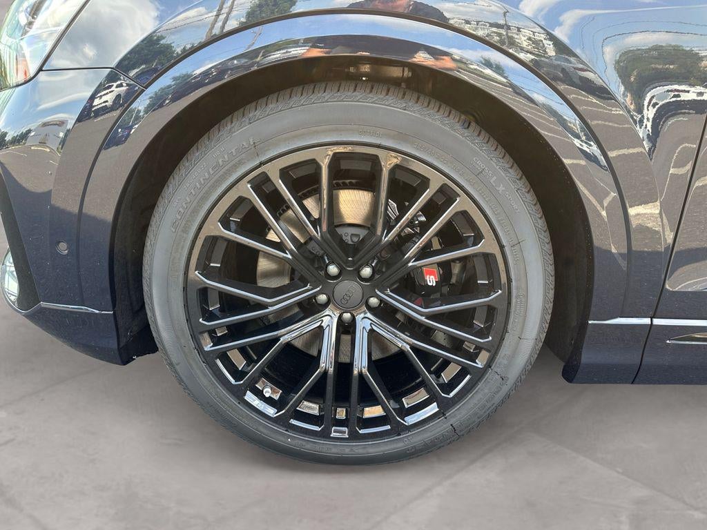 2026 Audi SQ8 Premium plus