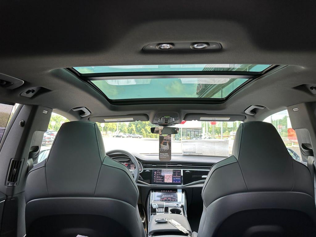 2026 Audi SQ8 Premium plus