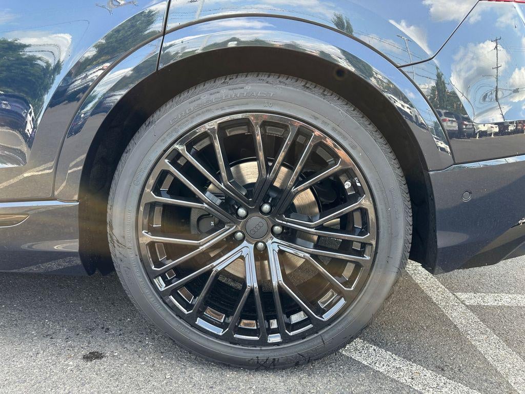 2026 Audi SQ8 Premium plus