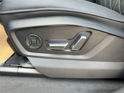 2026 Audi SQ8 Premium plus
