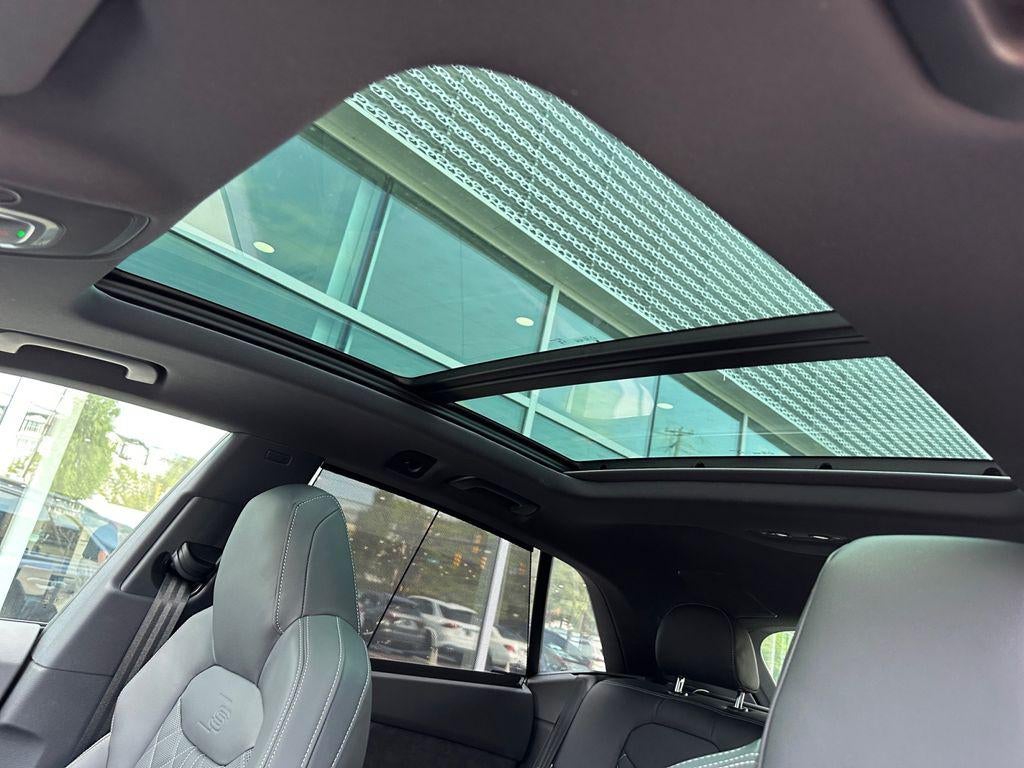 2026 Audi SQ8 Premium plus