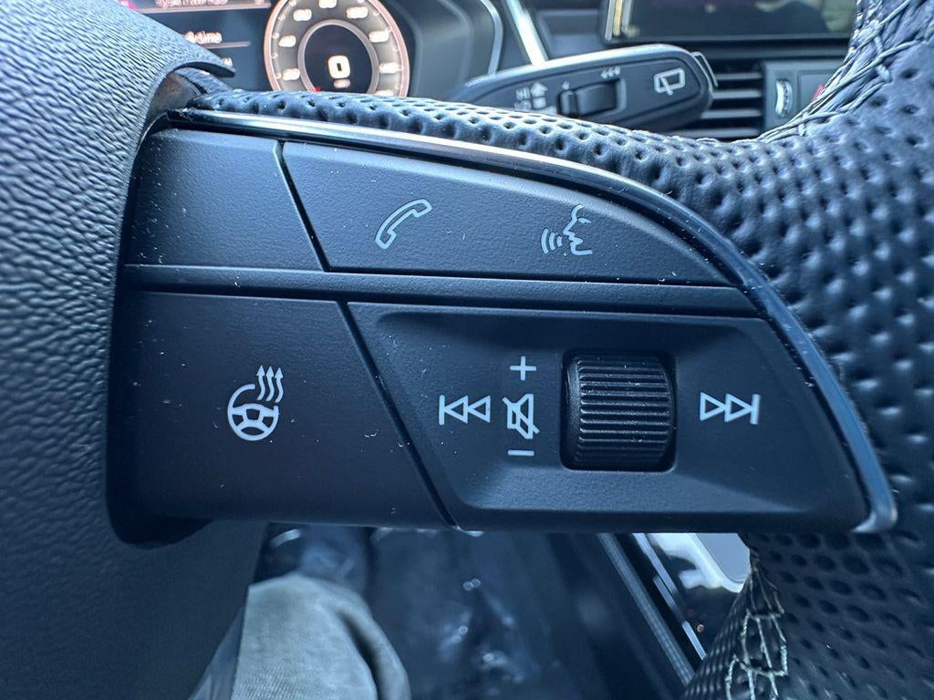 2022 Audi SQ5 Premium Plus TFSI quattro Tiptronic