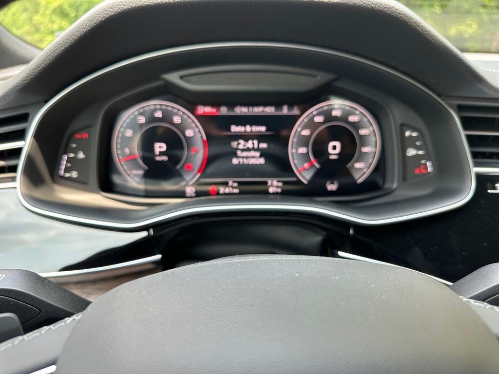 2026 Audi Q8 Premium plus