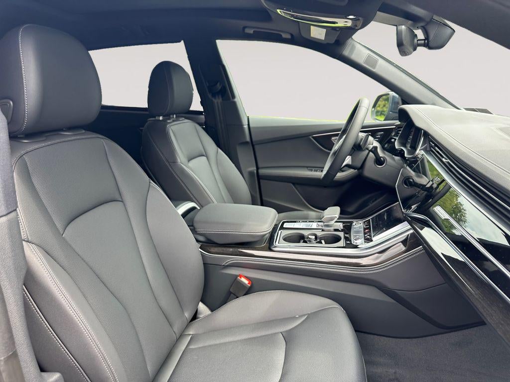 2026 Audi Q8 Premium plus