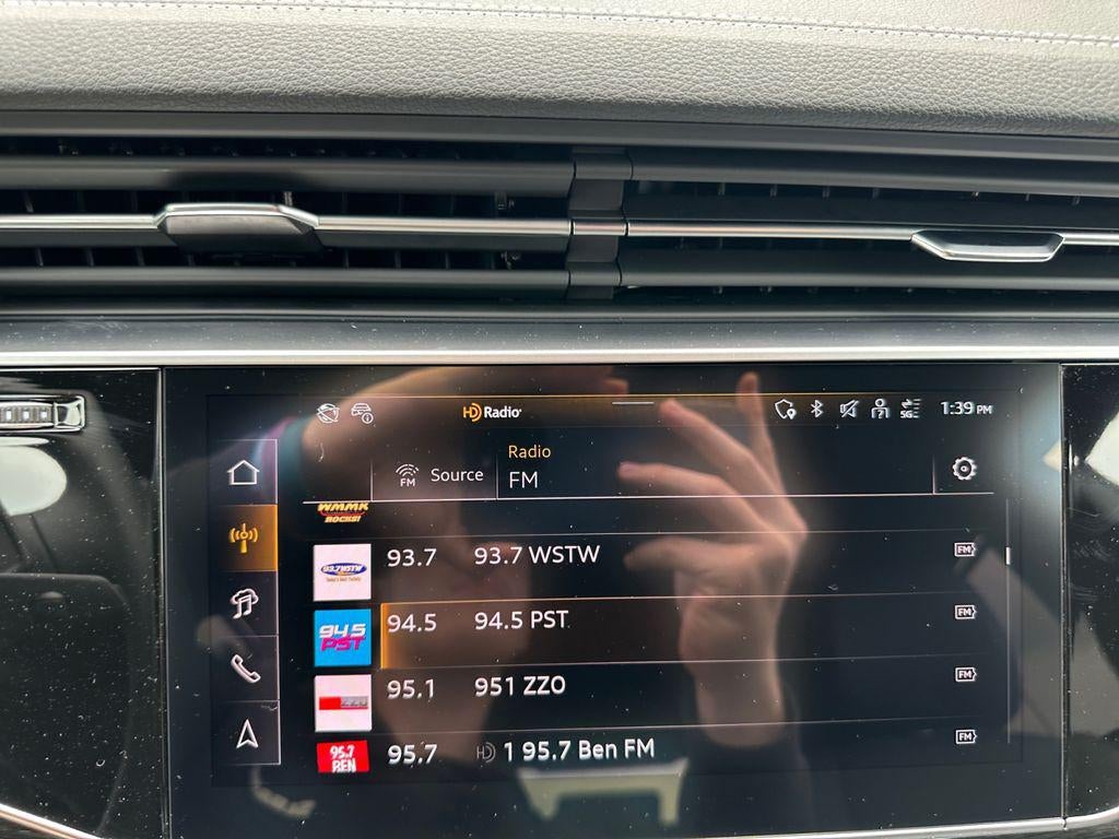 2026 Audi Q8 Premium plus