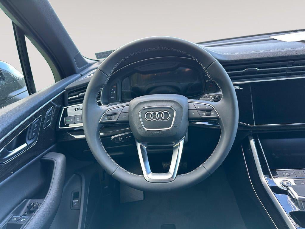 2026 Audi Q7 Premium