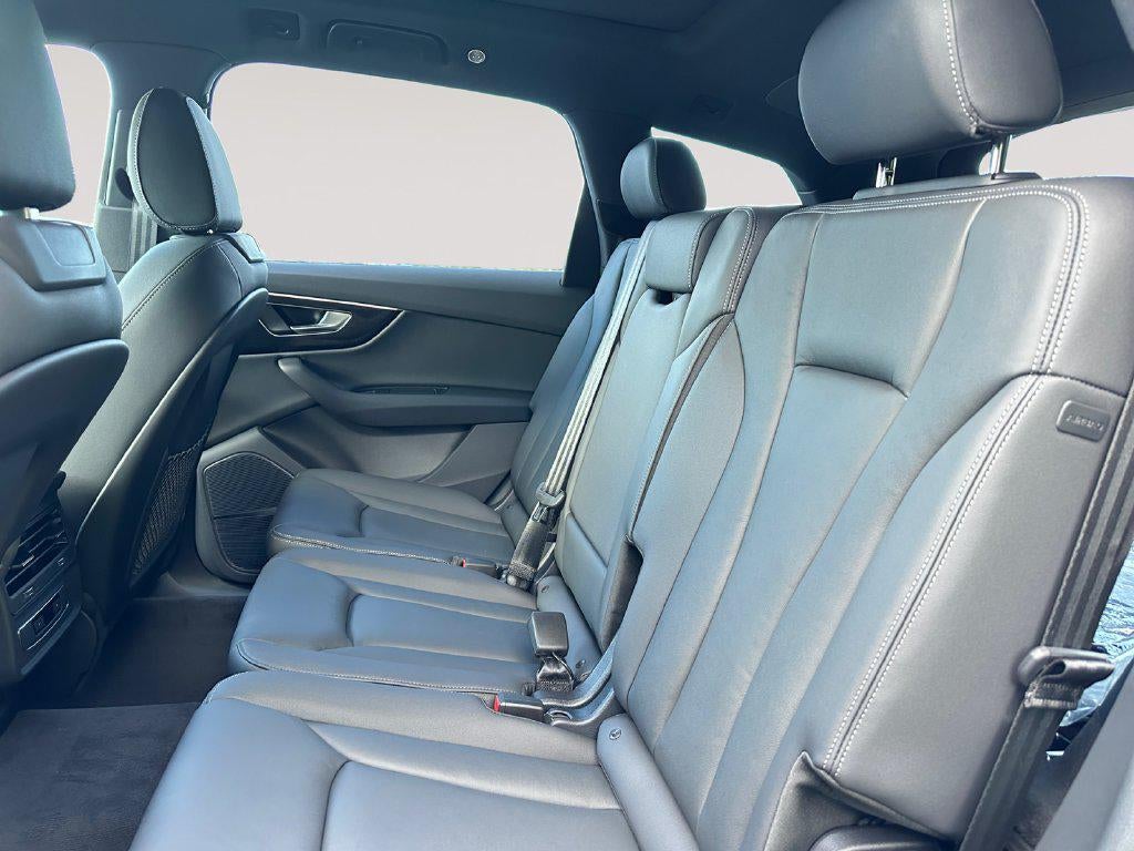 2026 Audi Q7 Premium