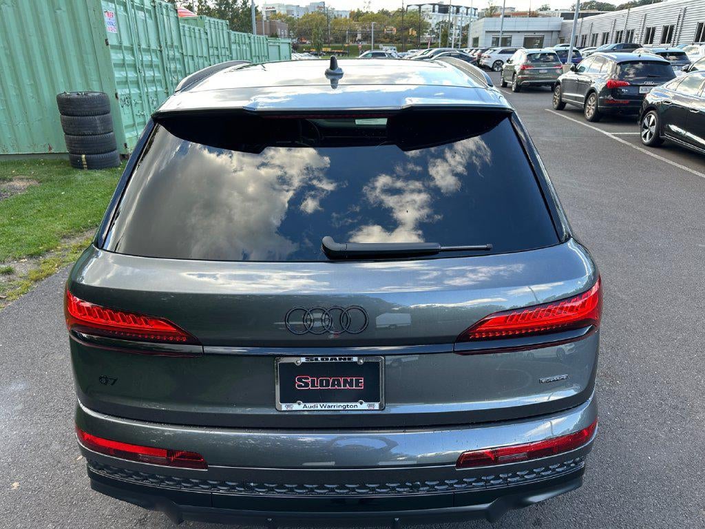 2026 Audi Q7 Premium