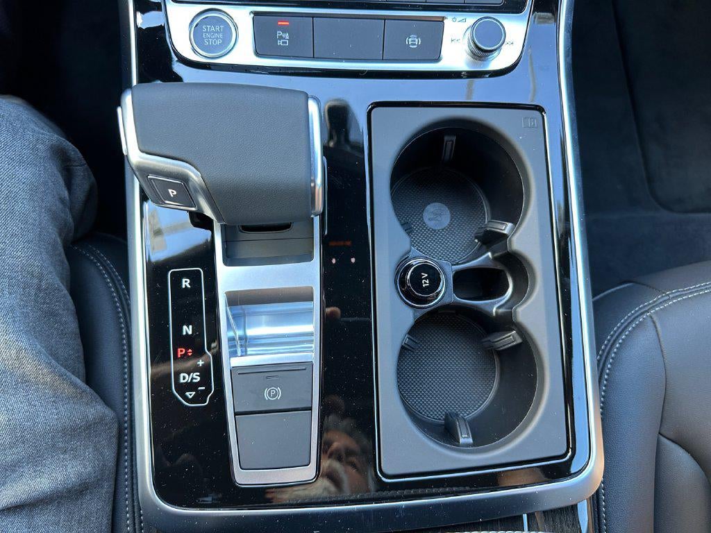 2026 Audi Q7 Premium