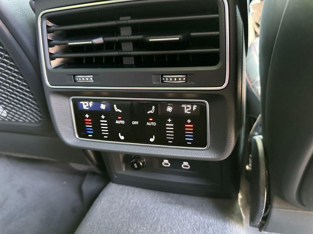 2026 Audi SQ8 Prestige