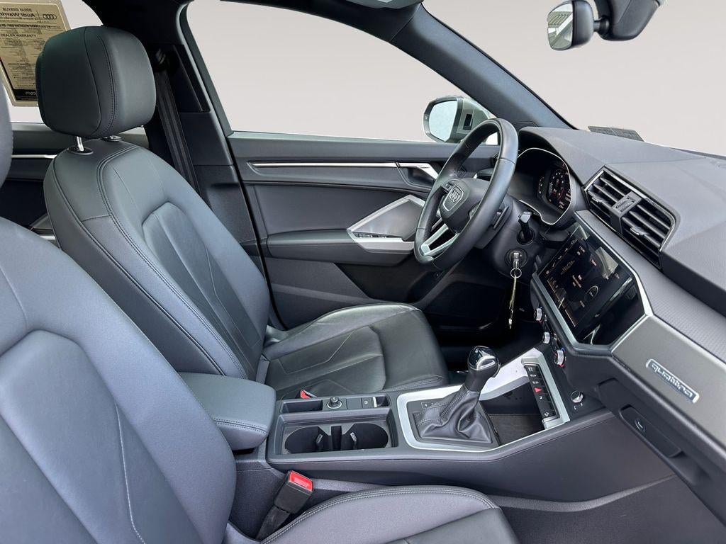 2025 Audi Q3 Premium 45 TFSI S line quattro Tiptronic
