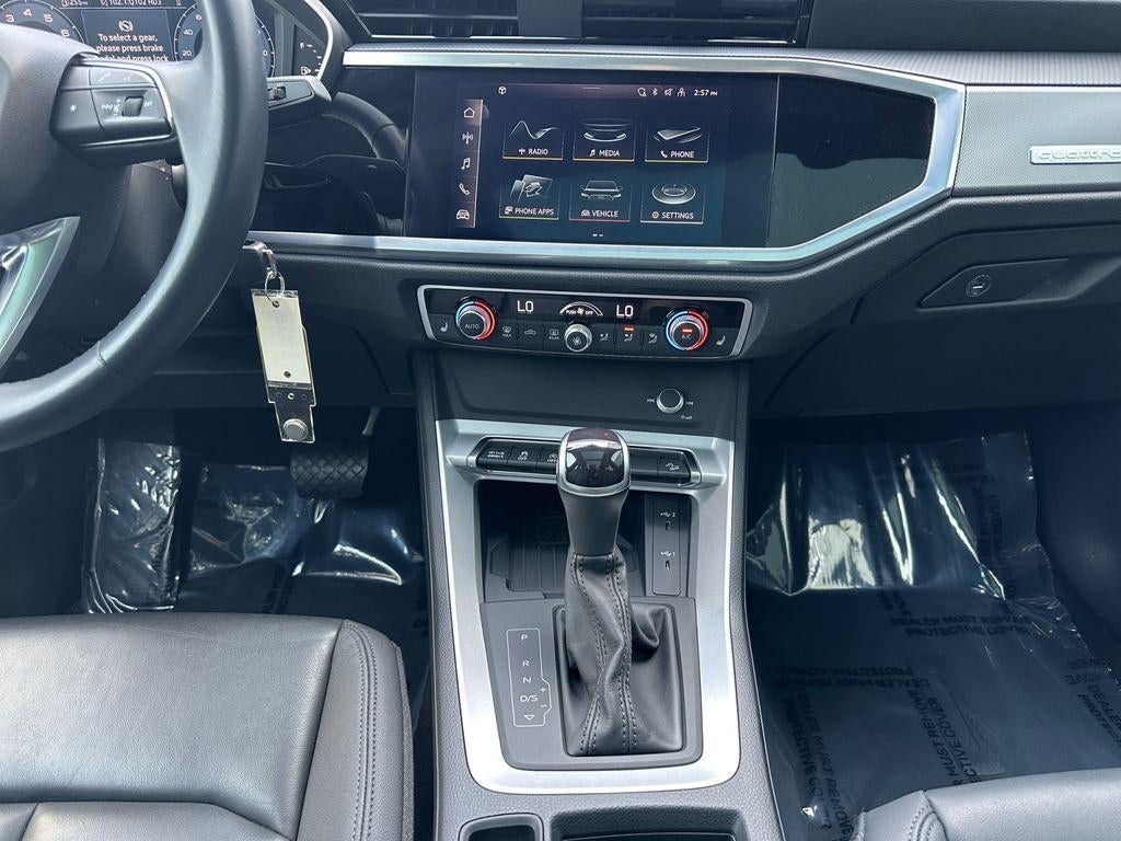 2022 Audi Q3 Premium Plus 45 TFSI S line quattro Tiptronic