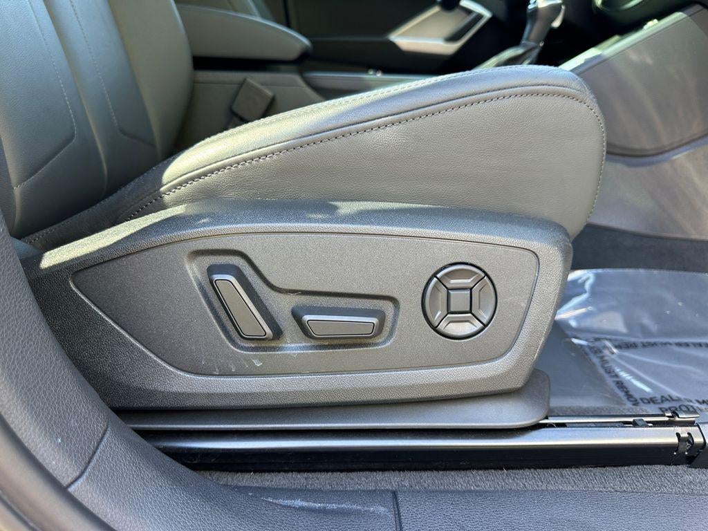 2022 Audi Q3 Premium Plus 45 TFSI S line quattro Tiptronic