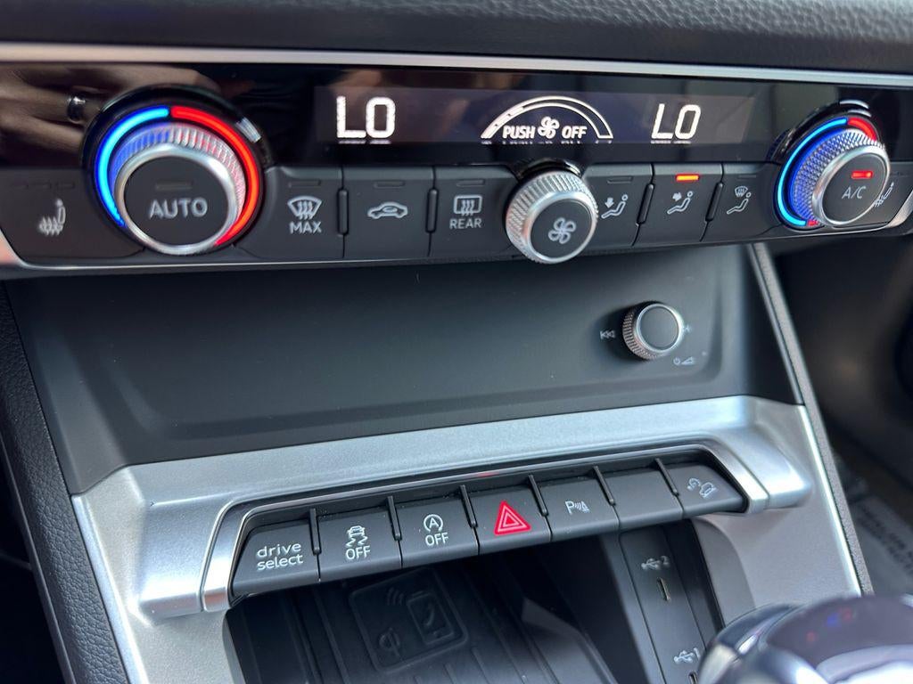 2022 Audi Q3 Premium Plus 45 TFSI S line quattro Tiptronic