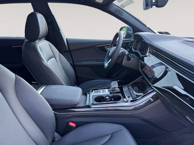 2025 Audi Q8 Premium Plus 55 TFSI quattro
