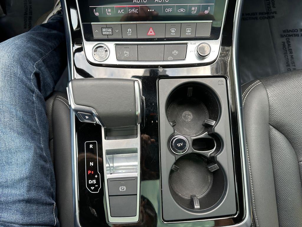 2023 Audi Q8 Premium Plus 55 TFSI quattro Tiptronic