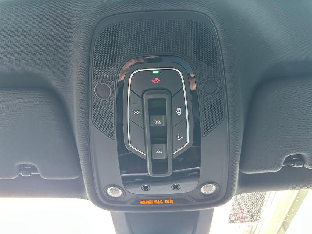 2023 Audi Q8 Premium Plus 55 TFSI quattro Tiptronic