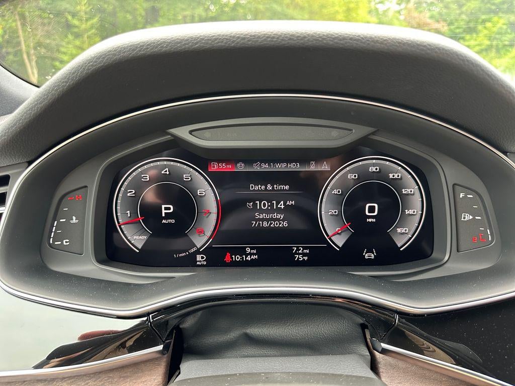 2026 Audi Q8 Premium plus