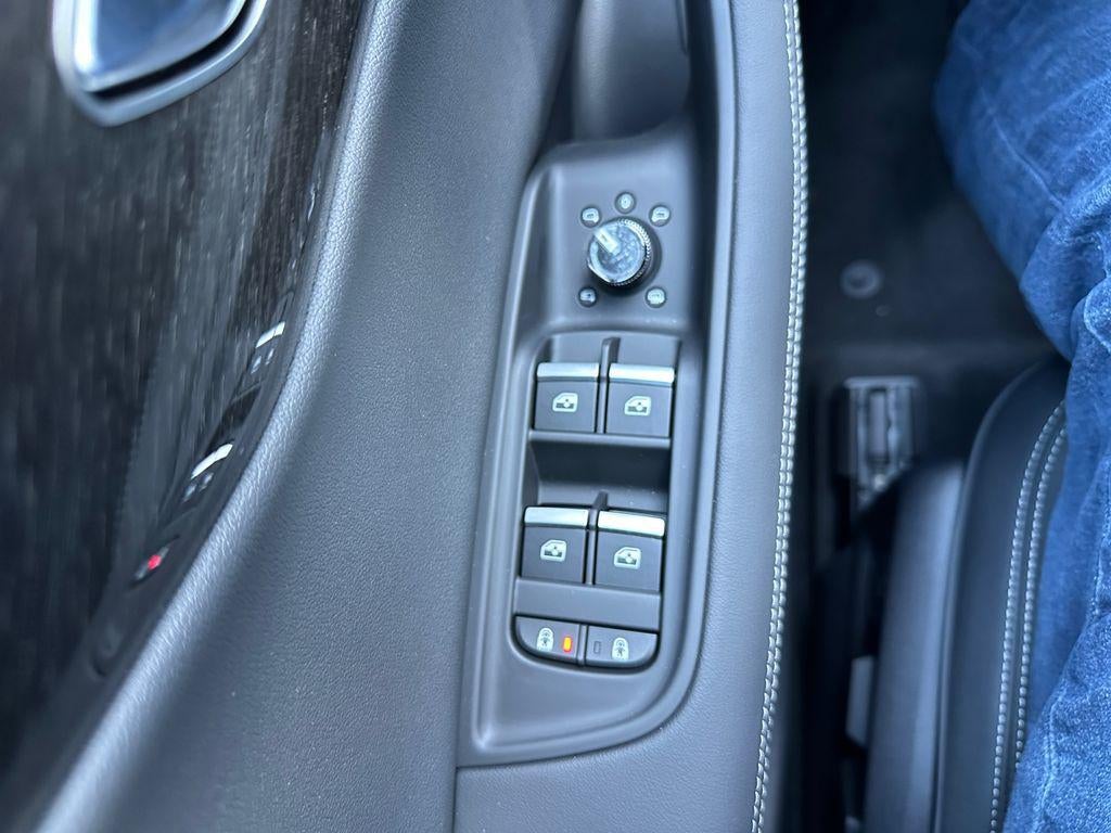 2027 Audi Q8 Premium Plus 55 TFSI quattro Tiptronic