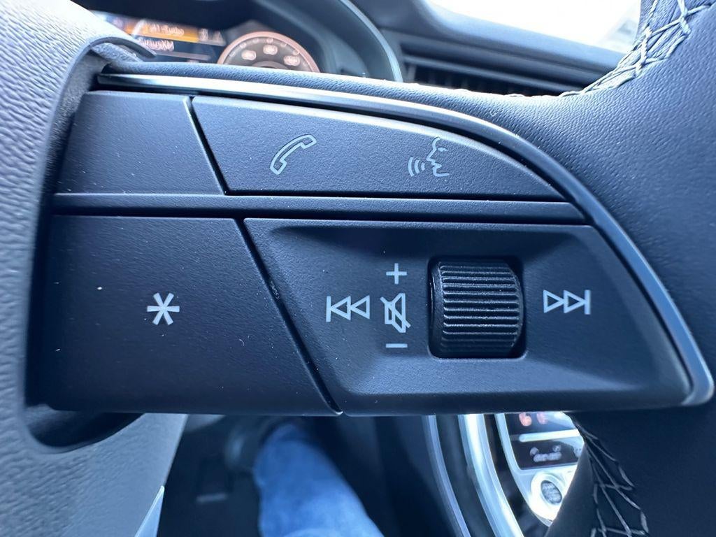 2027 Audi Q8 Premium Plus 55 TFSI quattro Tiptronic