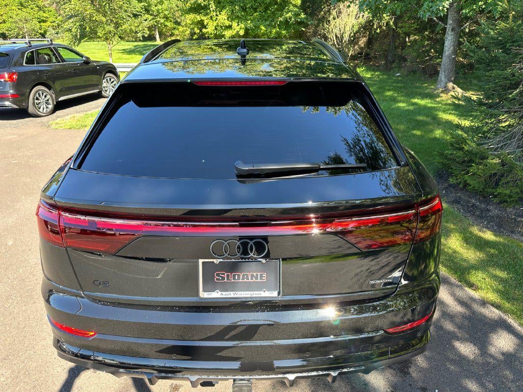 2027 Audi Q8 Premium plus