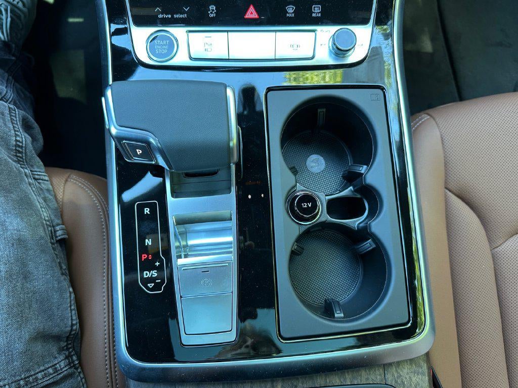 2027 Audi Q8 Premium plus