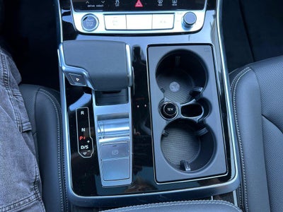 2027 Audi Q8 Premium Plus 55 TFSI quattro Tiptronic