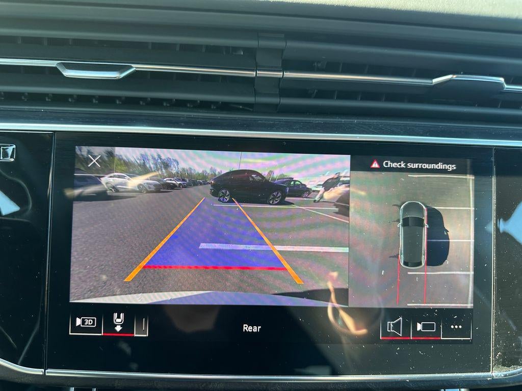 2022 Audi Q8 Prestige 55 TFSI quattro Tiptronic