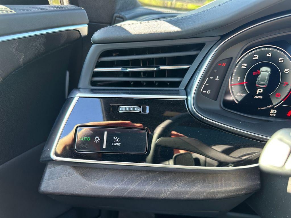 2022 Audi Q8 Prestige 55 TFSI quattro Tiptronic